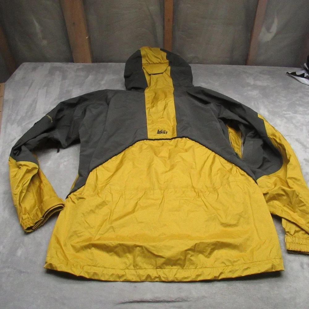 REI Rain Jacket Men Small Yelw Waterproof Shell Outdoor Rain Forest Outdoors VTG